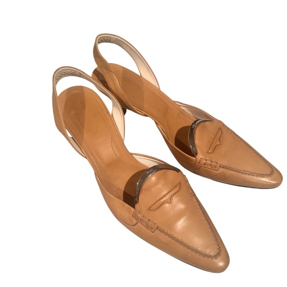 Tod's Shoes - TOD’s Debbie Leather Pointed Toe Slingback Kitten Heels Tan Size 9